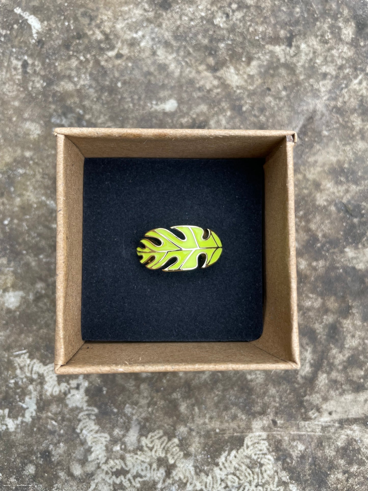 Monstera Leaf Ring